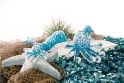 Nici 47442 Kissen Oktopus 30x30cm Atlantic Friends Plüsch Polygondruck -Nici 47434 04 47432 47433 47437 Milieu 2048x1365 1